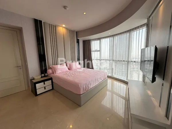image APARTEMEN ONE ICON 3 BR FULL FURNISHED, SURABAYA (2)