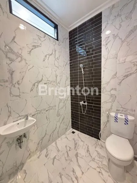 image RUMAH BARU 3 LANTAI SEMI FURNISHED TOWNHOUSE PRIVATE CLUSTER DI KEDOYA JAKARTA BARAT (5)
