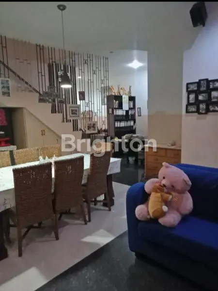 image RUMAH 2.5 LANTAI SIAP HUNI BANYAK KAMAR DI JALAN KRISANT BSD  (2)