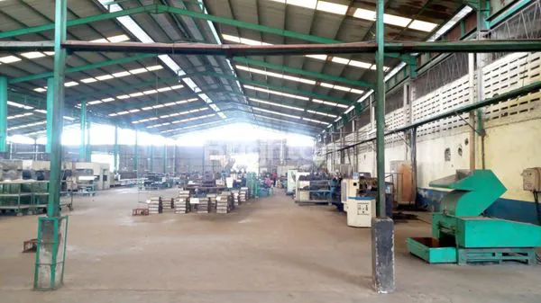 image PABRIK LUAS DENGAN BANGUNAN 6 GEDUNG DI M.TOHA MAUK TANGERANG BANTEN (3)