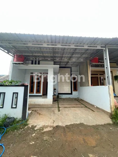 *RUMAH 1 LANTAI SIAP HUNI DI TUBAN, BANGUNAN MASIH BARU, HANYA 2 MENIT KE JALAN UTAMA DAN  5 MENIT KE KOTA (NON FURNISHED)*