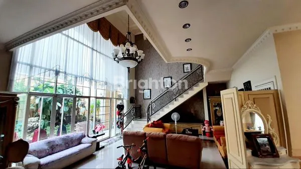 image RUMAH SANGAT TERAWAT CLUSTER DEPAN LAGUNA REGENCY PAKUWON CITY (1)