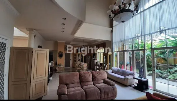 image RUMAH SANGAT TERAWAT CLUSTER DEPAN LAGUNA REGENCY PAKUWON CITY (2)