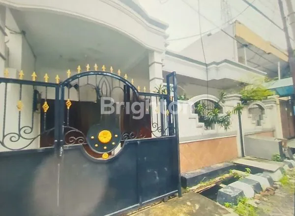 image RUMAH LEBAK JAYA SELANGKAH KE JALAN RAYA KENJERAN SURABAYA (1)