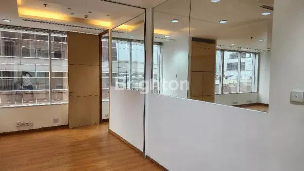 image OFFICE SPACE RUANG KANTOR SEMI FURNISHED MENARA SUDIRMAN LANTAI 8 JAKARTA SELATAN (7)