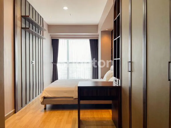 image THE PEAK TP5 APARTEMEN MEWAH FULL FURNISH PUSAT KOTA SURABAYA (3)