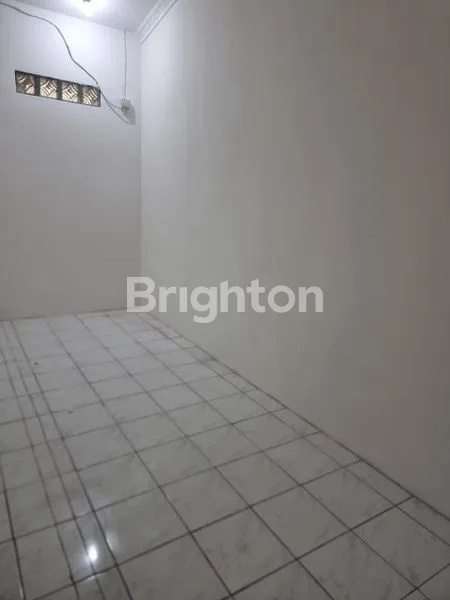 image RUMAH RAPI 3 LANTAI  FULL RENOVASI JELAMBAR (4)