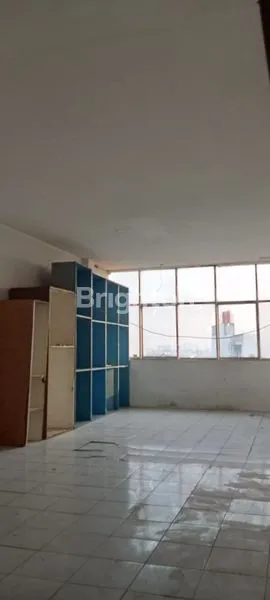 image TURUN HARGA RUKO 4 LANTAI STRATEGIS PINGGIR JALAN RAYA KS TUBUN (7)