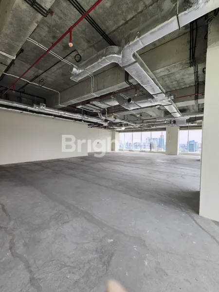 image GEDUNG KANTOR PALING BARU DI SUDIRMAN  (2)