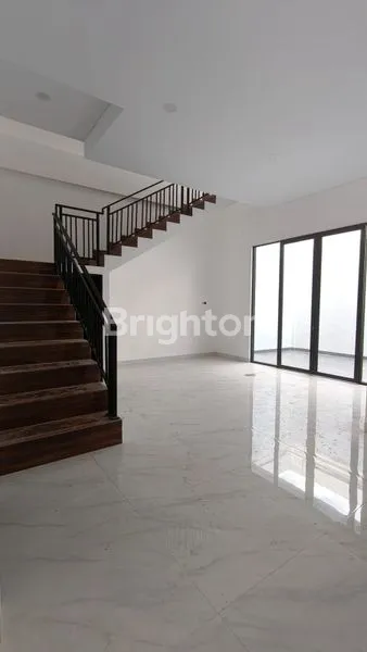 image RUMAH MEWAH TENGAH KOTA PEKANBARU (3)