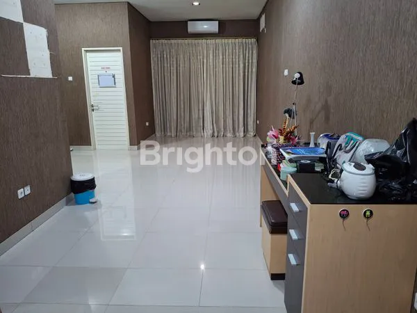 image RUMAH SIAP HUNI DI CLUSTER LAYAR PERMAI PIK 1  JAKARTA UTARA (5)