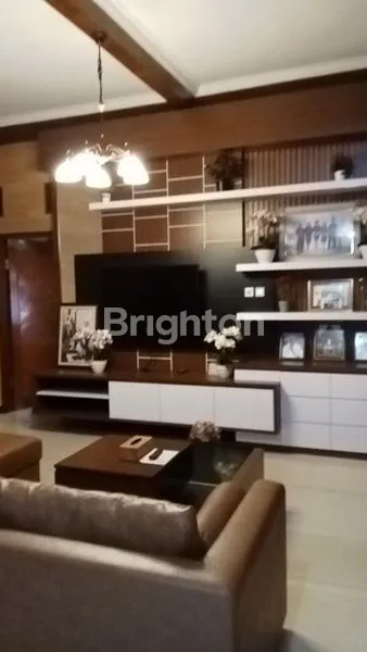 image RUMAH 2 LANTAI STYLE BALI FULL FURNISHED WERDHI BUANA MENGWI  (6)