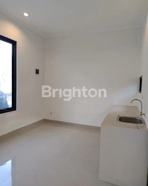 image RUMAH BARU CLUSTER RENI PAMULANG BARU STOCK READY (8)