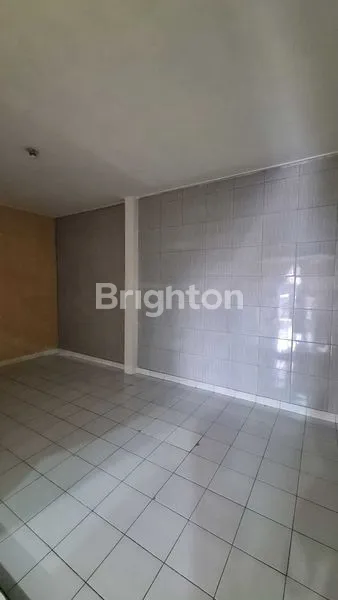 image RUMAH SIAP HUNI DALAM CLUSTER KOTA WISATA (6)