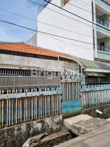 image RUMAH TUA TALIB JAKBAR HITUNG TANAH (3)