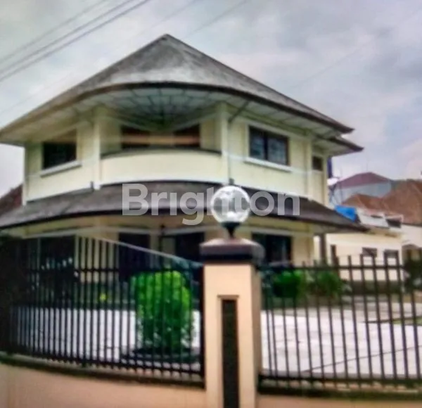 image RUMAH BANGUNAN HERITAGE TYPE C DEKAT GEDUNG SATE (1)