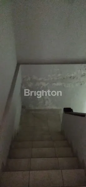 image JUAL RUMAH 3 LANTAI DI TKI2, BANDUNG (5)