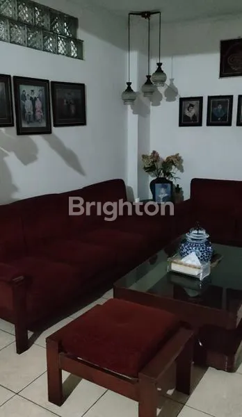 image RUMAH HITUNG TANAH DI RAYA DINOYO DEKAT NGANGEL RAYA DARMO (5)