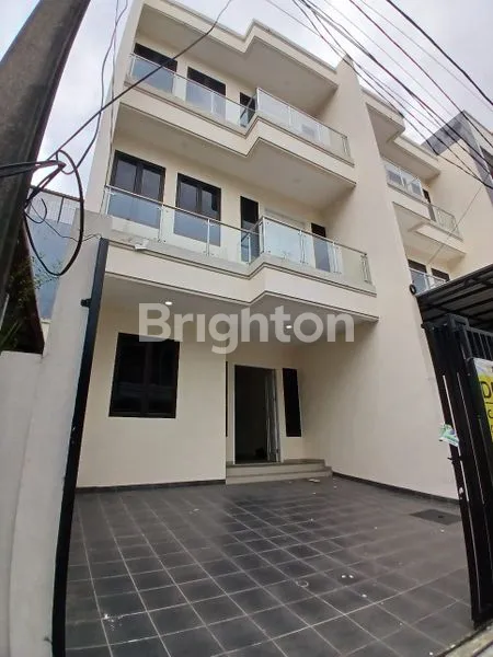 image RUMAH BARU SIAP HUNI TAMAN RATU DURI KEPA JAKARTA BARAT (1)