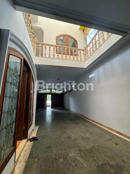 image RUMAH MEWAH NYAMAN ASRI GAYA KLASIK DI BARANANGSIANG BOGOR. (5)