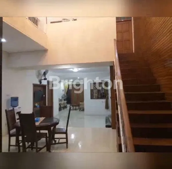 image RUMAH FULL FURNITURE PASAR KLIWON (5)