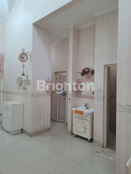 image GUNUNG ASPEN LIPPO KARAWACI (2)