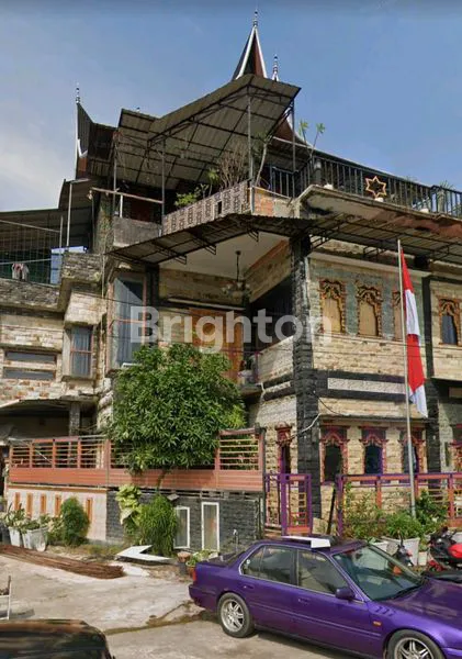 DISEWA RUMAH MEWAH RUMAH GADANG