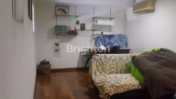 image RUMAH 4KT SEMI-FURNISHED, LT 216M² DI GUNUNG SAHARI (5)