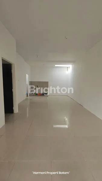 image PERUMAHAN CANTIK SERTA  ASRI  GREENBAY  (7)