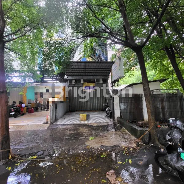 image RUKO 3 LANTAI DI PUSAT BISNIS (1)