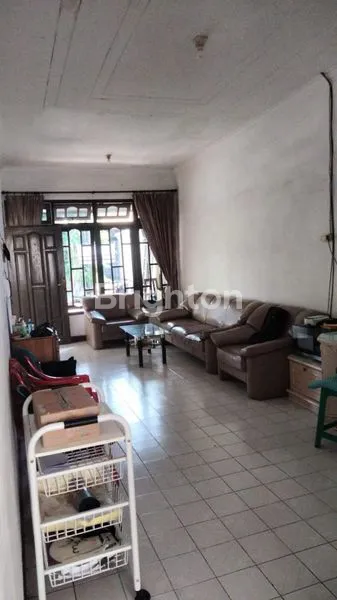 image RUMAH 1 LANTAI TERAWAT DI RUNGKUT ASRI GUNUNG ANYAR PURIMAS SURABAYA TIMUR  (3)