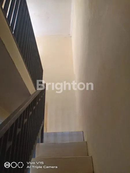 image RUMAH FULL FURNISH DEKAT POLDA KALIMANTAN TIMUR (2)