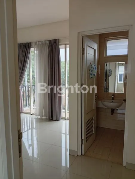 image RUMAH RAPI SIAP HUNI RESIDENCE ONE POSISI HOOK BSD (5)