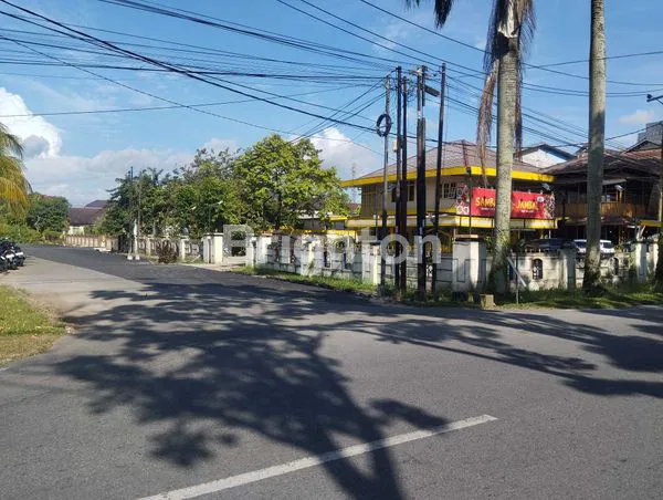 image TANAH KOMERSIL DAN RUMAH 2 LANTAI LOKASI STRATEGIS PUSAT KOTA PONTIANAK (1)