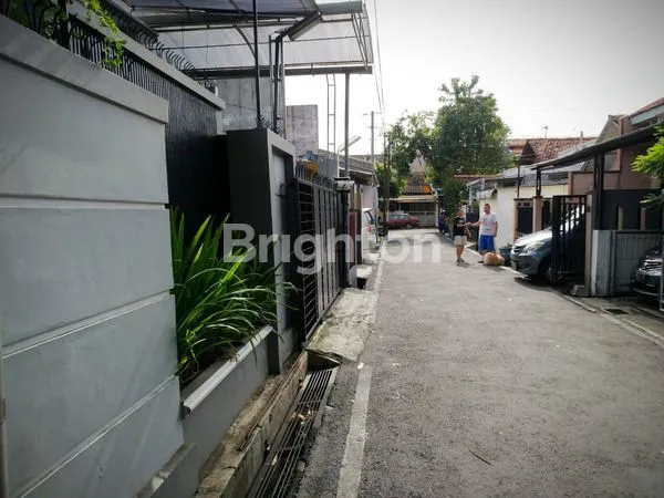 image DI JUAL  RUMAH CANTIK 4 KAMAR DI  DAERAH GAJAH SEMARANG (8)