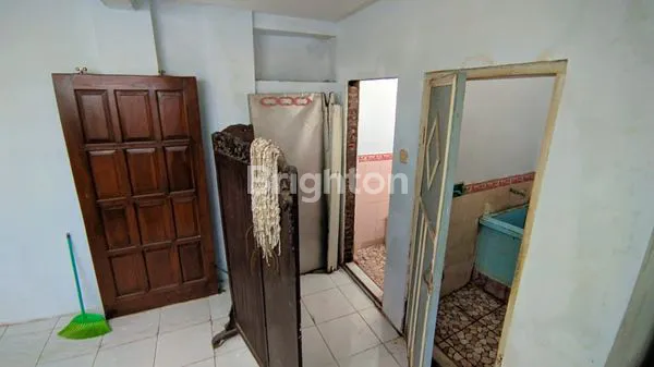 image DIJUAL RUMAH 2 LANTAI SIAP HUNI LOKASI STRATEGIS (5)
