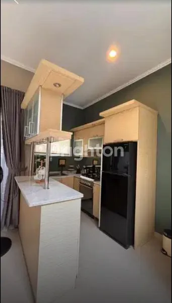 image RUMAH MEWAH 2 LANTAI DI BSD PATAGONIA VILLAGE, SEMI FURNISH, KOLAM IKAN KOI (5)