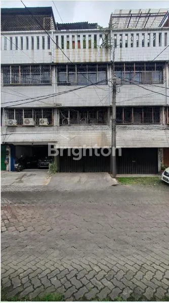 RUKO 3 1/2 LT TELUK GONG