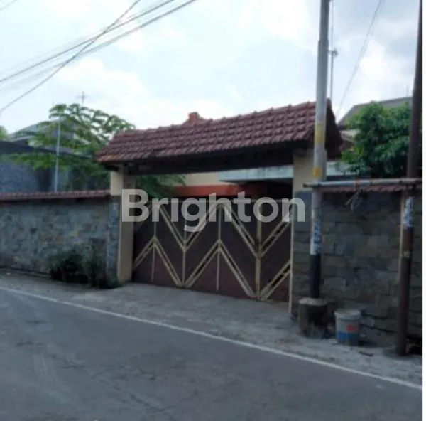 image RUMAH ASRI DI GILINGAN SOLO (1)