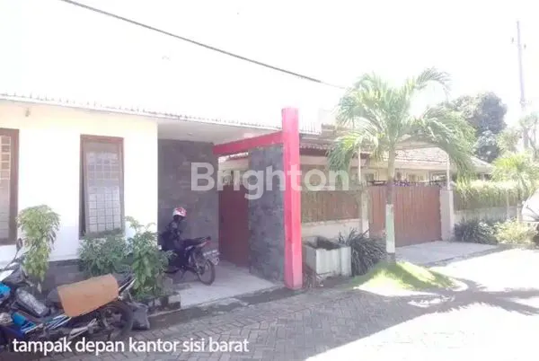image RUMAH+KANTOR HOOK FULL FURNISHED DEKAT MANYAR NGINDEN SEMOLOWARU (1)