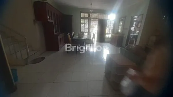 image JUAL RUMAH PERUMAHAN PONDOK INDAH UBUNG GATSU 2 LANTAI (1)