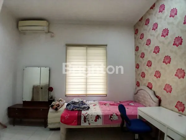 image RUMAH 2 LANTAI DI CLUSTER TERDEPAN SUMMARECON SERPONG (8)