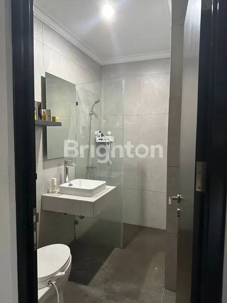 image RUMAH MEWAH BERGAYA NEO CLASSIC AVANT-GARDE (6)