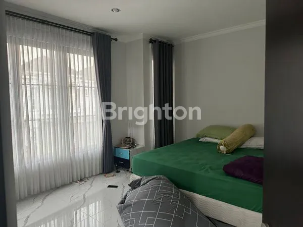 image RUMAH MEWAH BERGAYA NEO CLASSIC AVANT-GARDE (7)