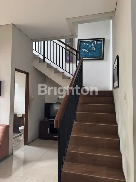 image RUMAH TERAWAT DALAM KOMPLEK CIPULIR KEBAYORAN LAMA JAKARTA SELATAN  (2)