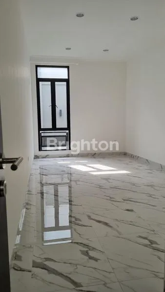 image RUMAH BARU TOWNHOUSE MINIMALIS KEDOYA JAKARTA BARAT (4)