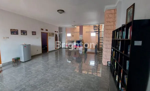 image RUMAH MEWAH DI TENGAH KOTA BOGOR DENGAN LOKASI SANGAT STRATEGIS DI PANDURAYA (2)