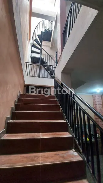 image RUMAH MEWAH DI TENGAH KOTA BOGOR DENGAN LOKASI SANGAT STRATEGIS DI PANDURAYA (7)