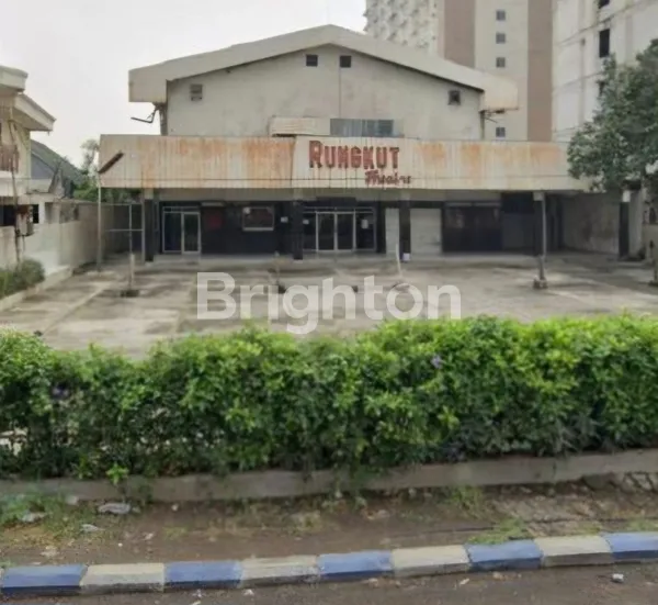image GUDANG BEKAS GEDUNG BIOSKOP RUNGKUT THEATRE (1)