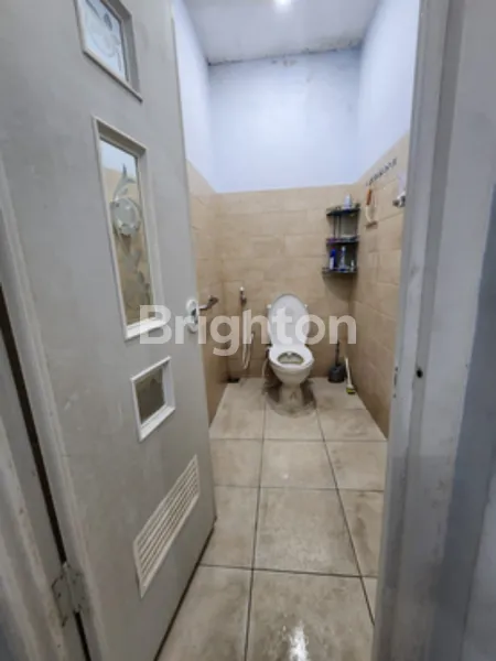 image DIJUAL RUMAH AREA STRATEGIS DI KETINTANG SELATAN (2)